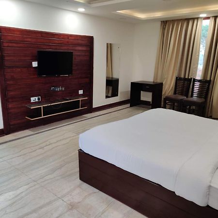 Orchha Club And Resort - Ocr Luaran gambar