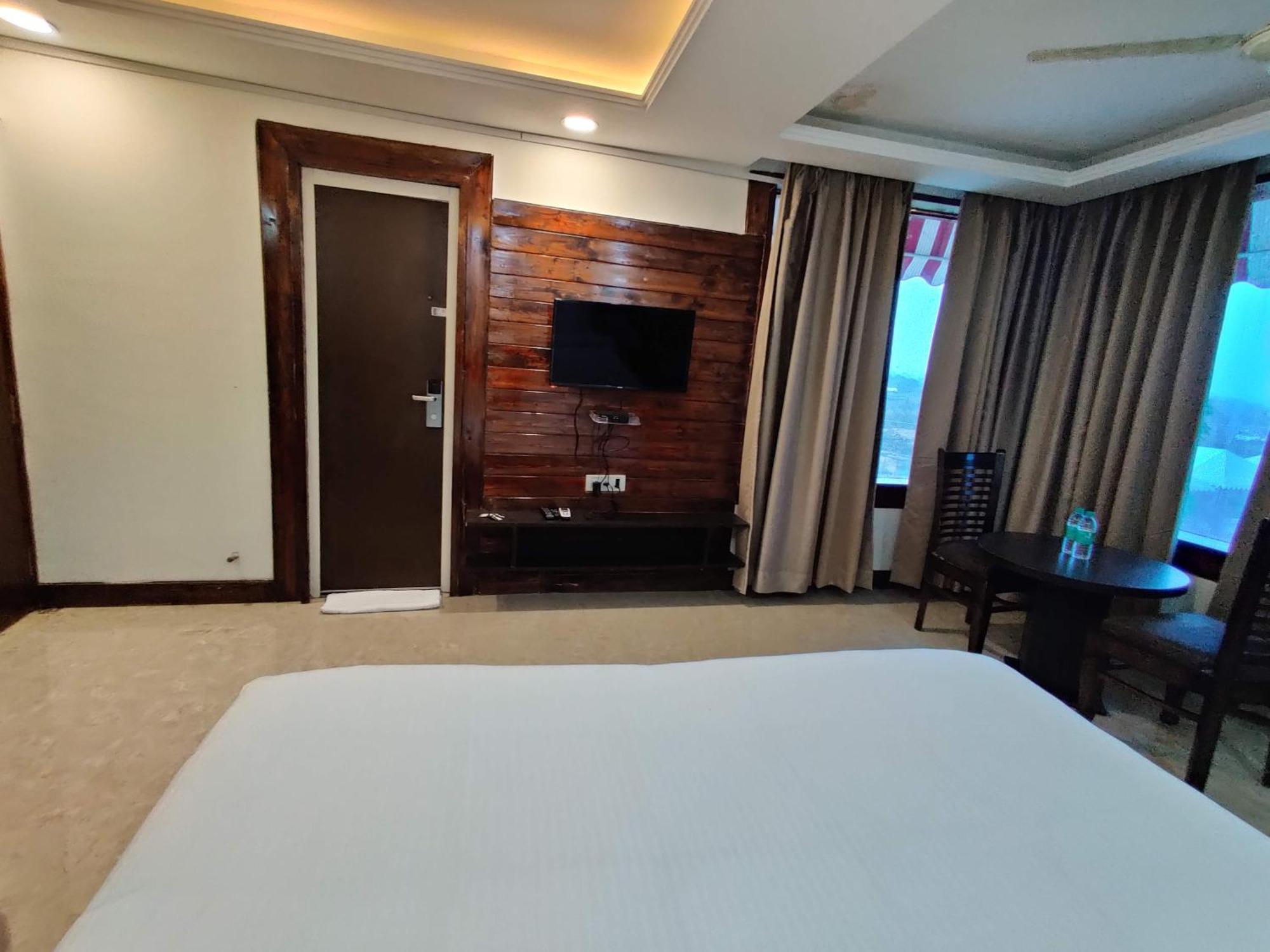 Orchha Club And Resort - Ocr Luaran gambar