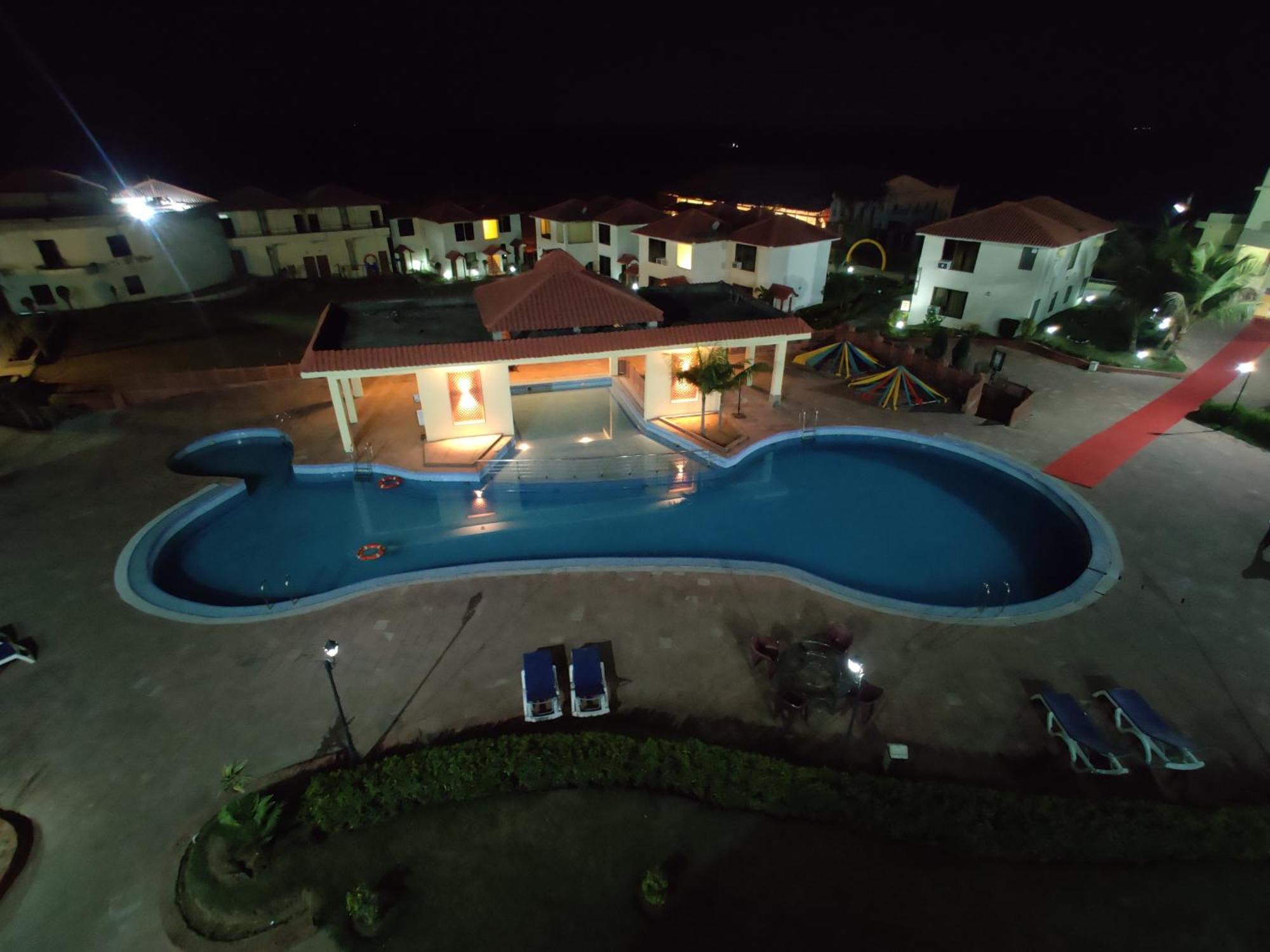 Orchha Club And Resort - Ocr Luaran gambar