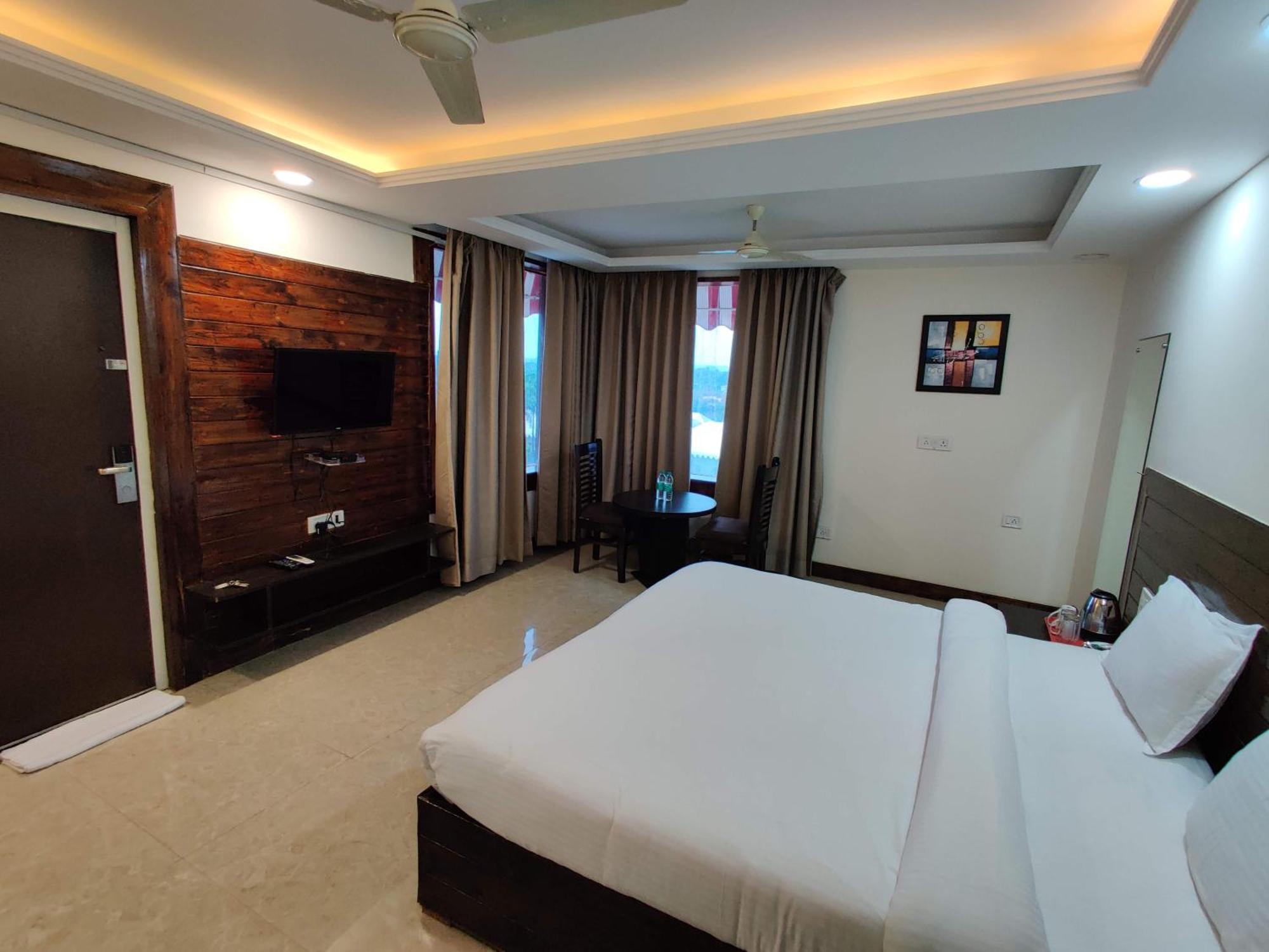 Orchha Club And Resort - Ocr Luaran gambar