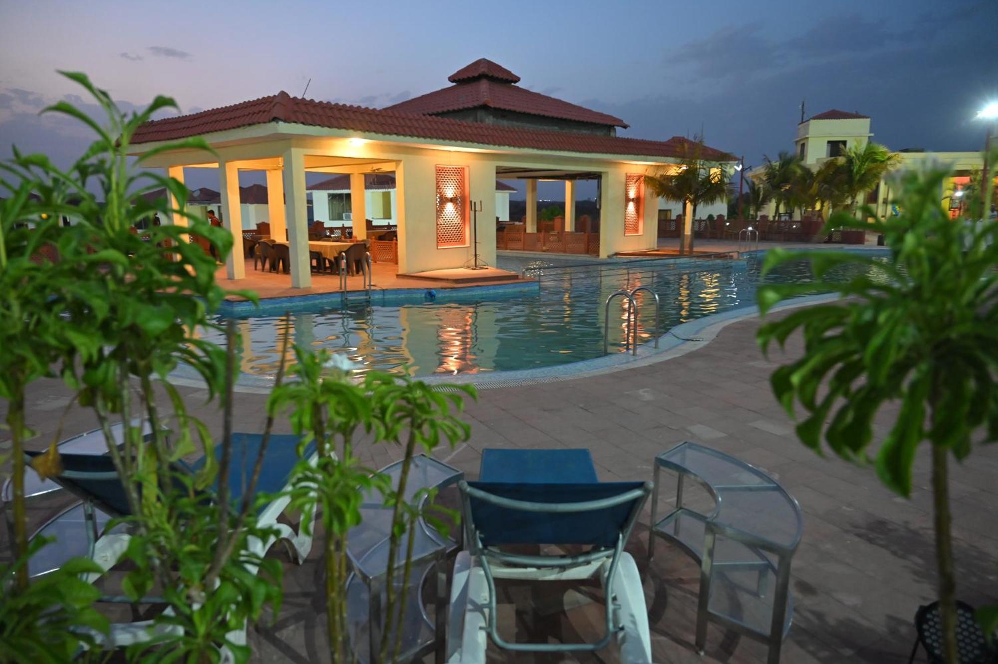Orchha Club And Resort - Ocr Luaran gambar