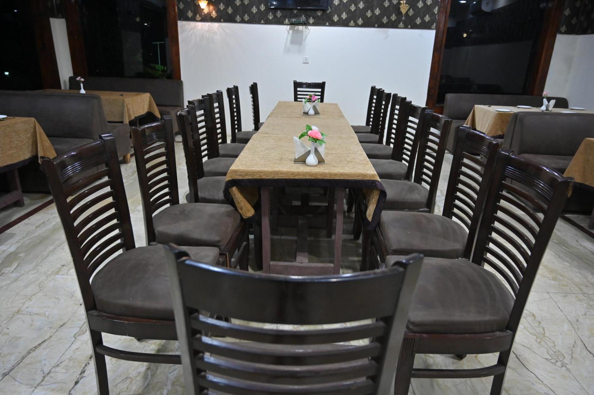 Orchha Club And Resort - Ocr Luaran gambar