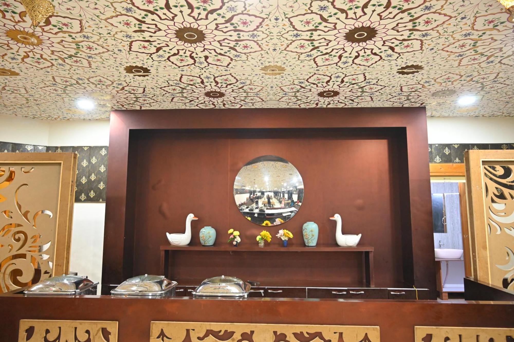 Orchha Club And Resort - Ocr Luaran gambar