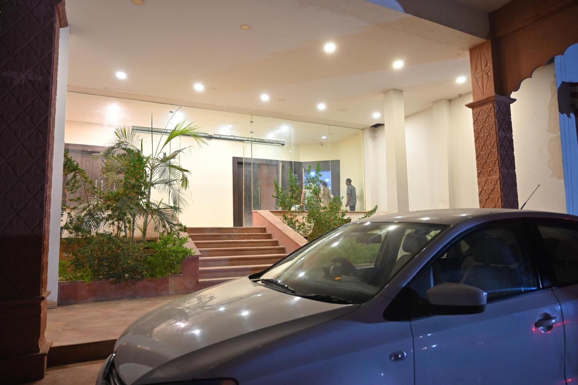 Orchha Club And Resort - Ocr Luaran gambar
